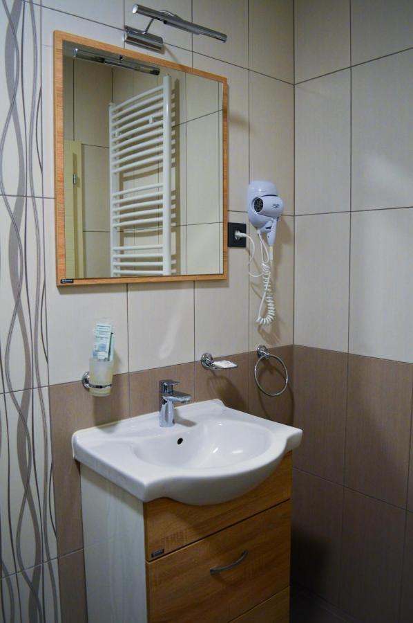 גולובאץ Apartmani Tika מראה חיצוני תמונה