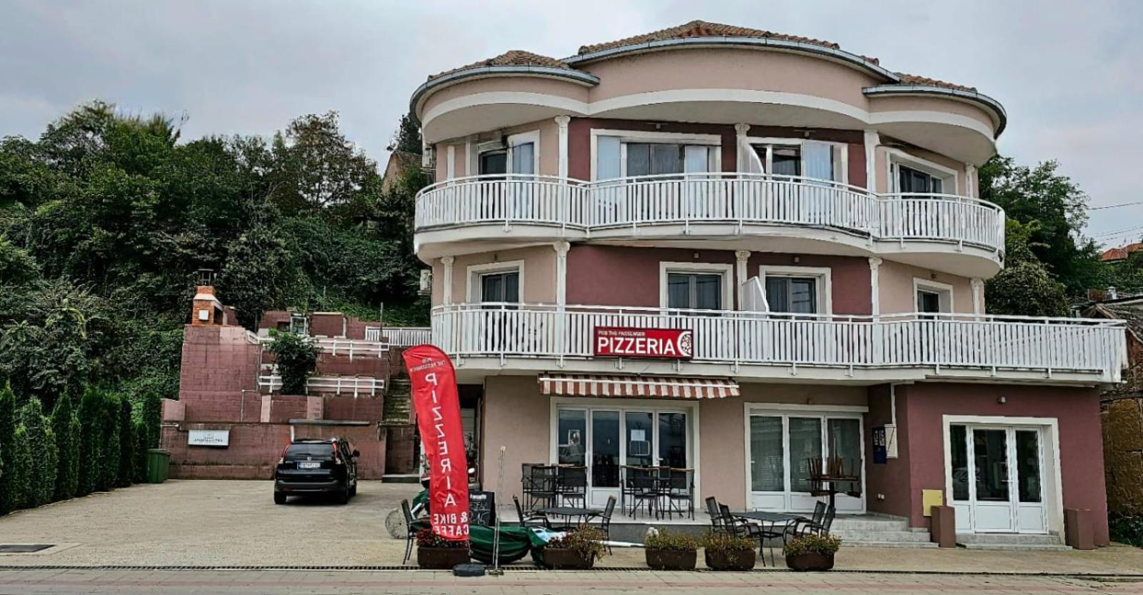 גולובאץ Apartmani Tika מראה חיצוני תמונה